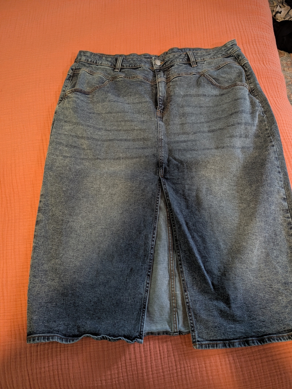 Straight-Leg Denim Skirt in Blue Wash
